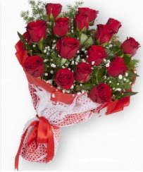 11 adet kırmızı gül buketi  Erzincan çiçek satışı 
