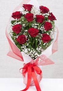 11 kırmızı gülden buket çiçeği  Erzincan ucuz çiçek gönder 
